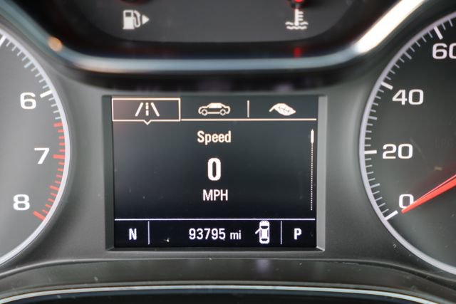Used 2019 Chevrolet Cruze LT w/ Sun And Sound Package FWD image 20