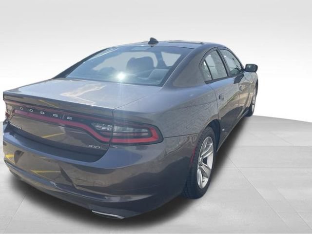 Used 2017 Dodge Charger SXT RWD image 10