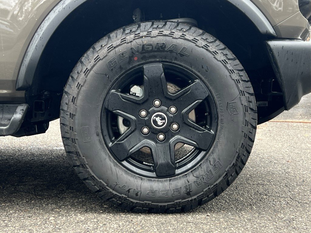 New 2025 Ford Bronco Outer Banks image 6