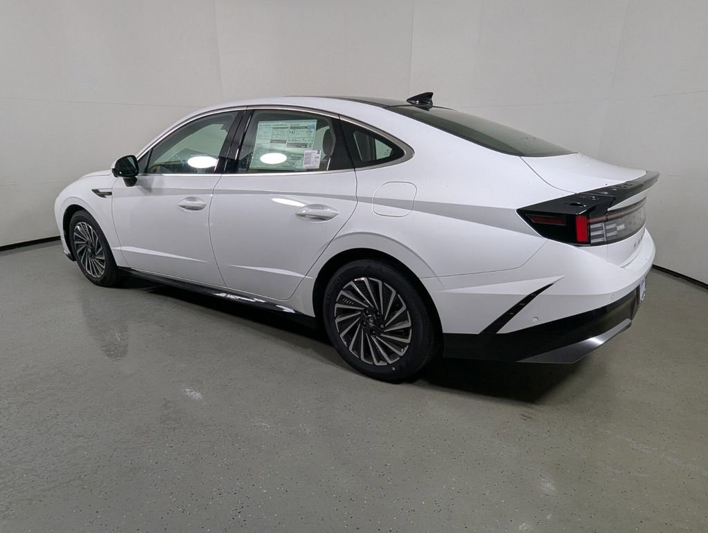 Certified 2025 Hyundai Sonata Limited image 6