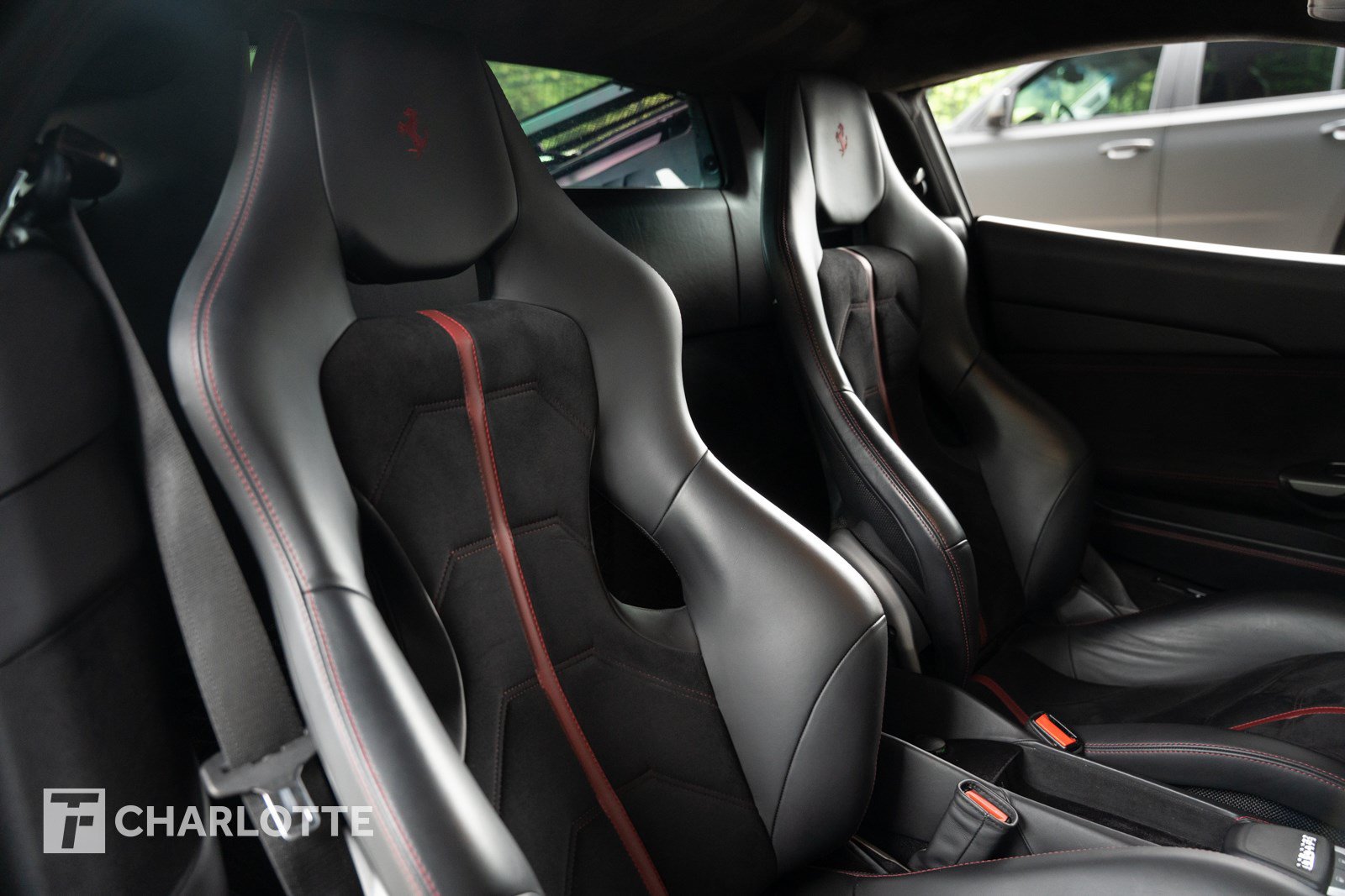 Used 2017 Ferrari 488 GTB RWD image 32