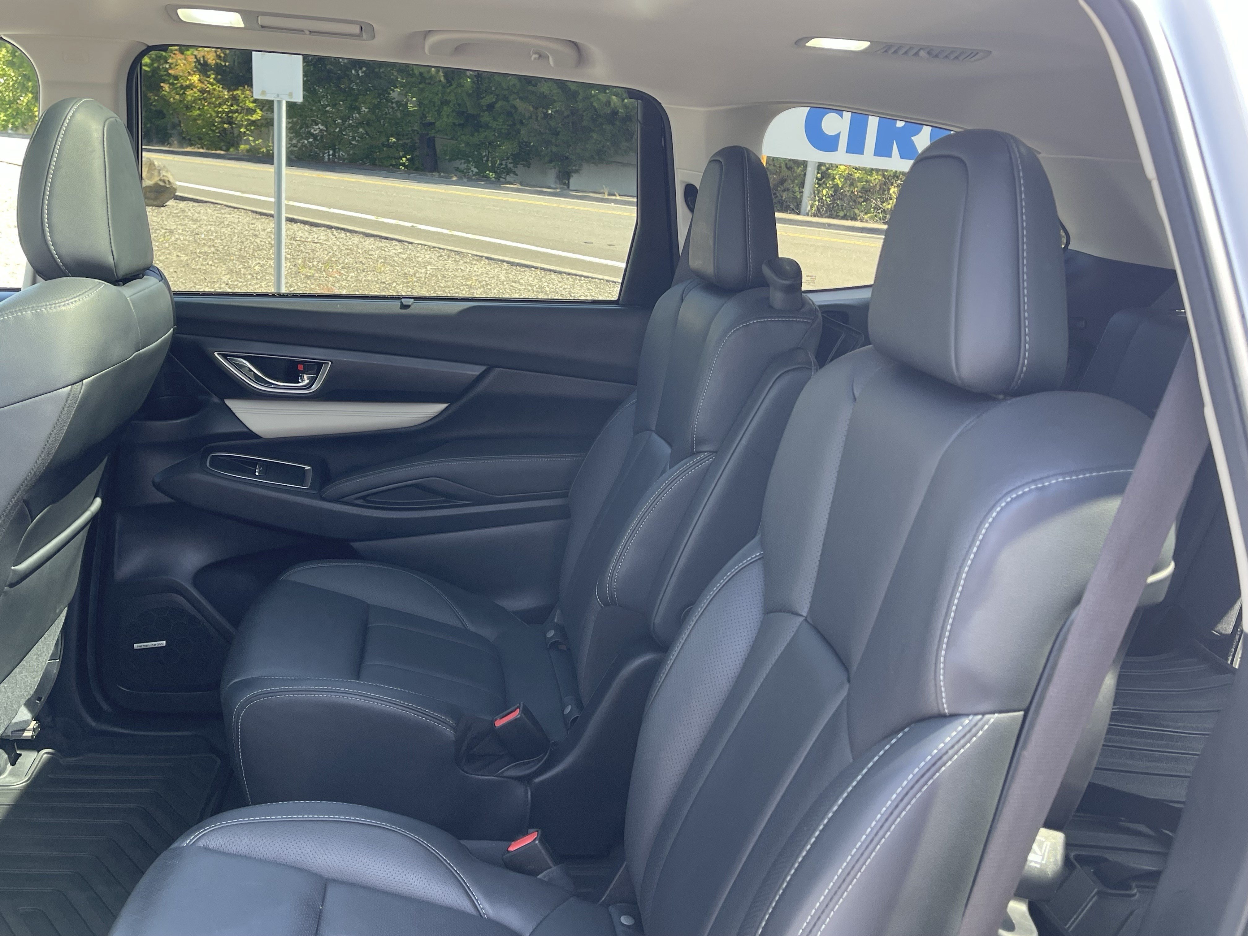 Used 2022 Subaru Ascent Limited w/ Technology Package AWD/4WD image 15