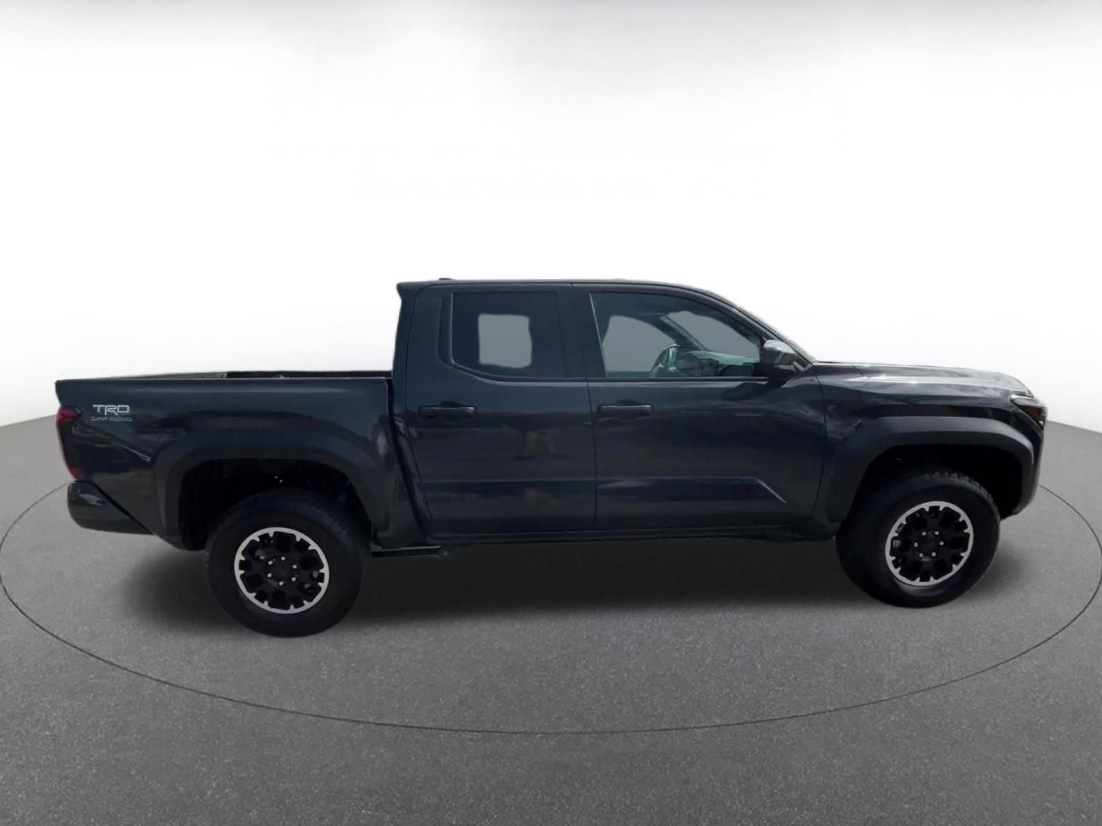 Used 2025 Toyota Tacoma TRD Off-Road image 16