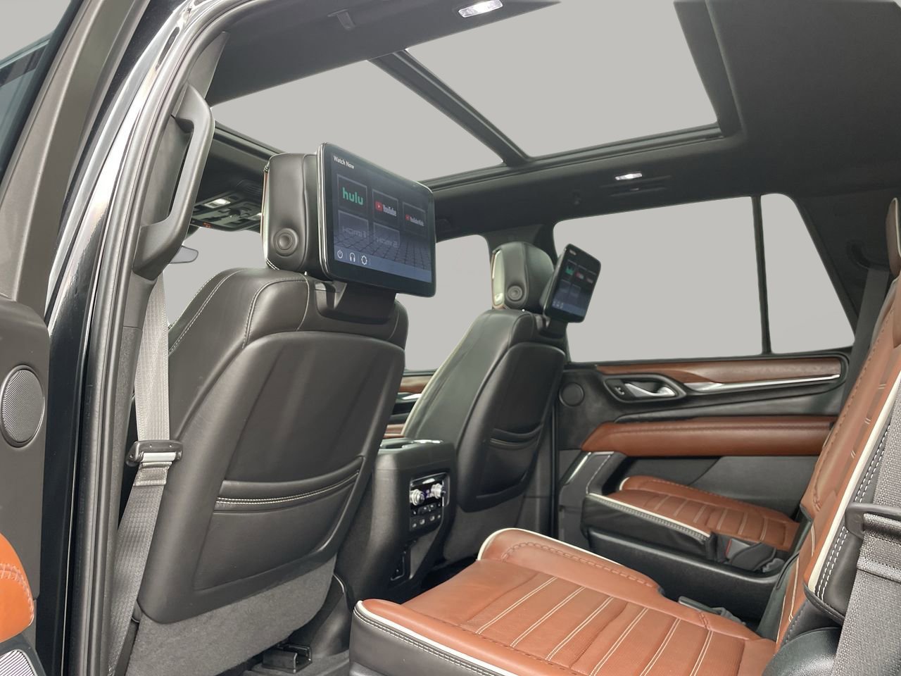 Used 2023 GMC Yukon Denali Ultimate w/ LPO, Floor Liner Package image 18