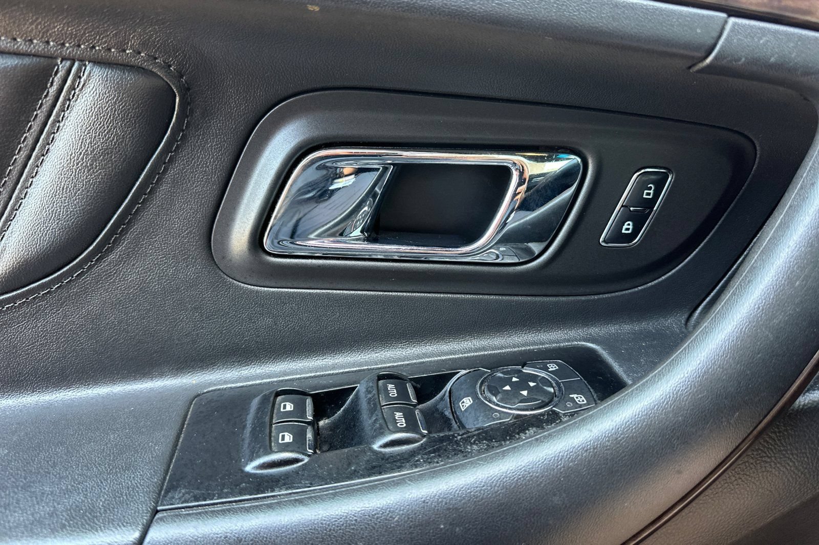 Used 2014 Ford Taurus Limited FWD image 11