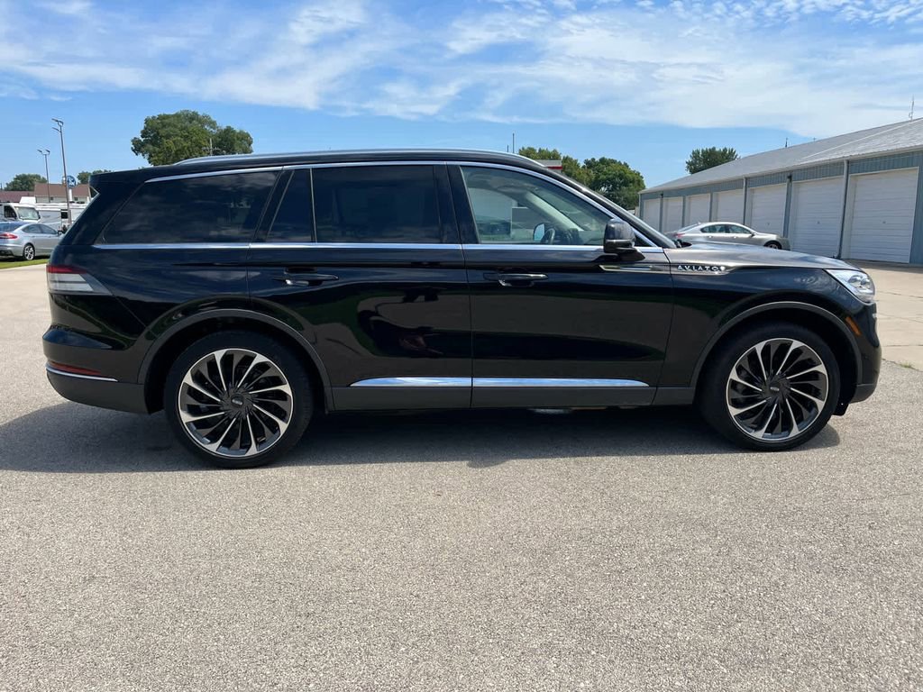 Used 2022 Lincoln Aviator Reserve w/ Equipment Group 201A image 5
