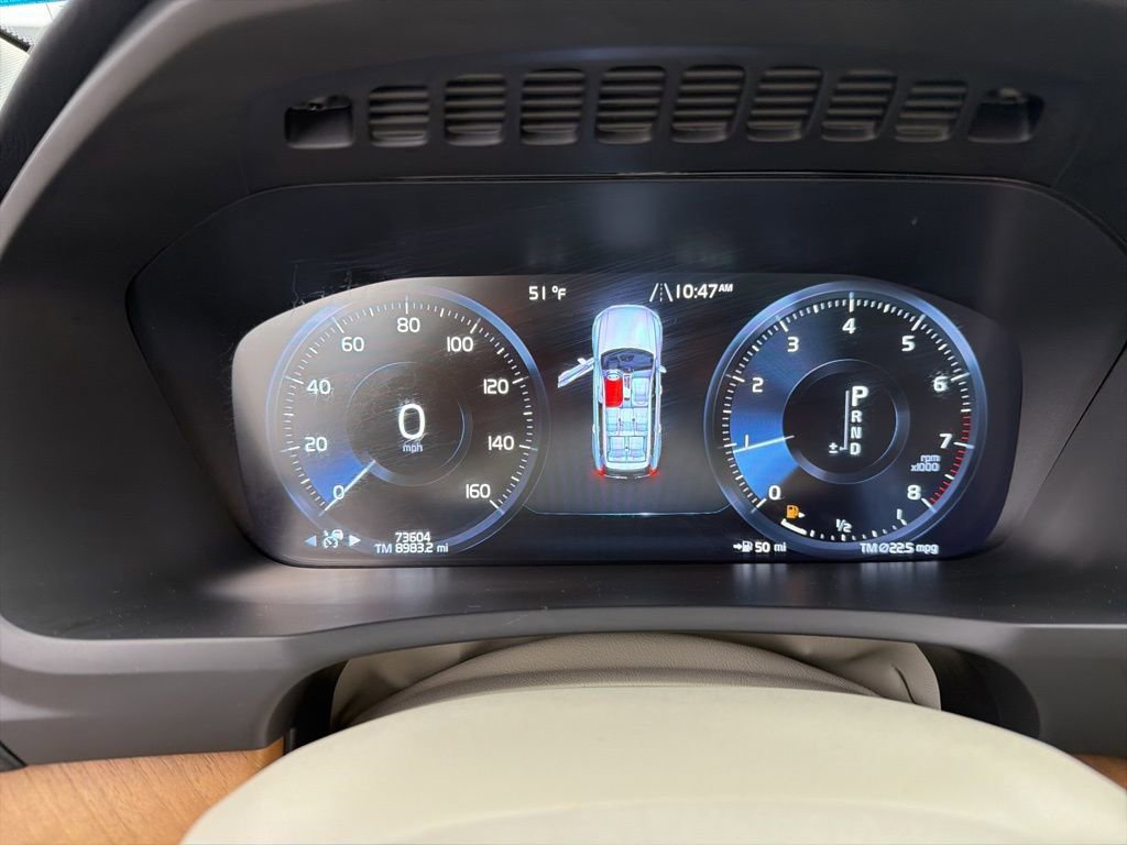 Used 2021 Volvo XC90 T6 Momentum w/ Climate Package image 15