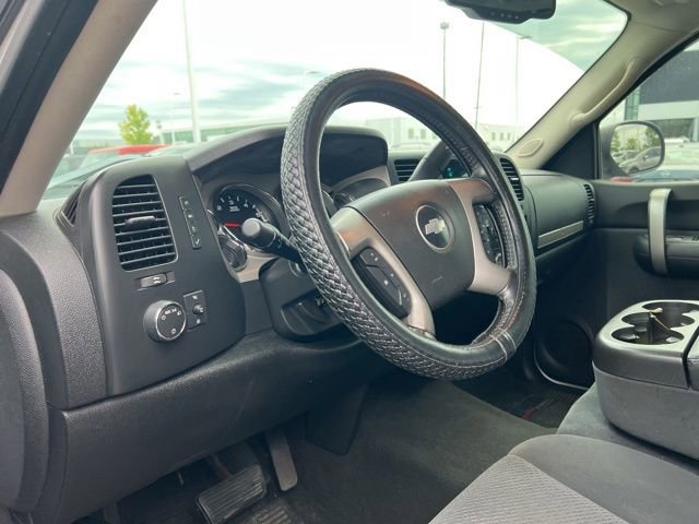 Used 2008 Chevrolet Silverado 1500 LT w/ Power Pack Plus RWD image 9