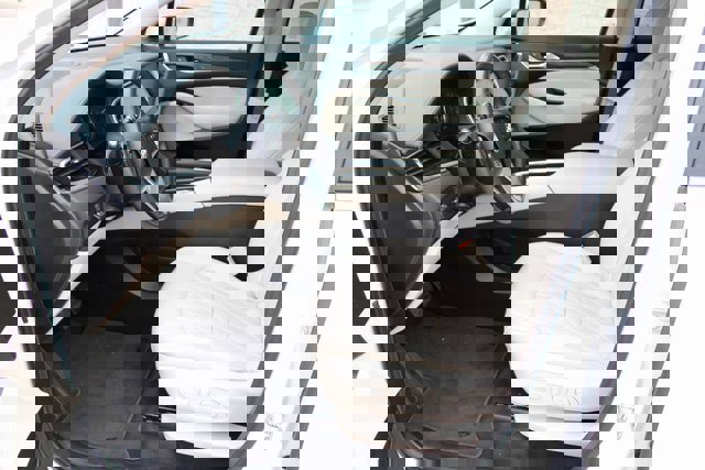 Used 2023 Buick Enclave Avenir w/ Avenir Technology Package image 17