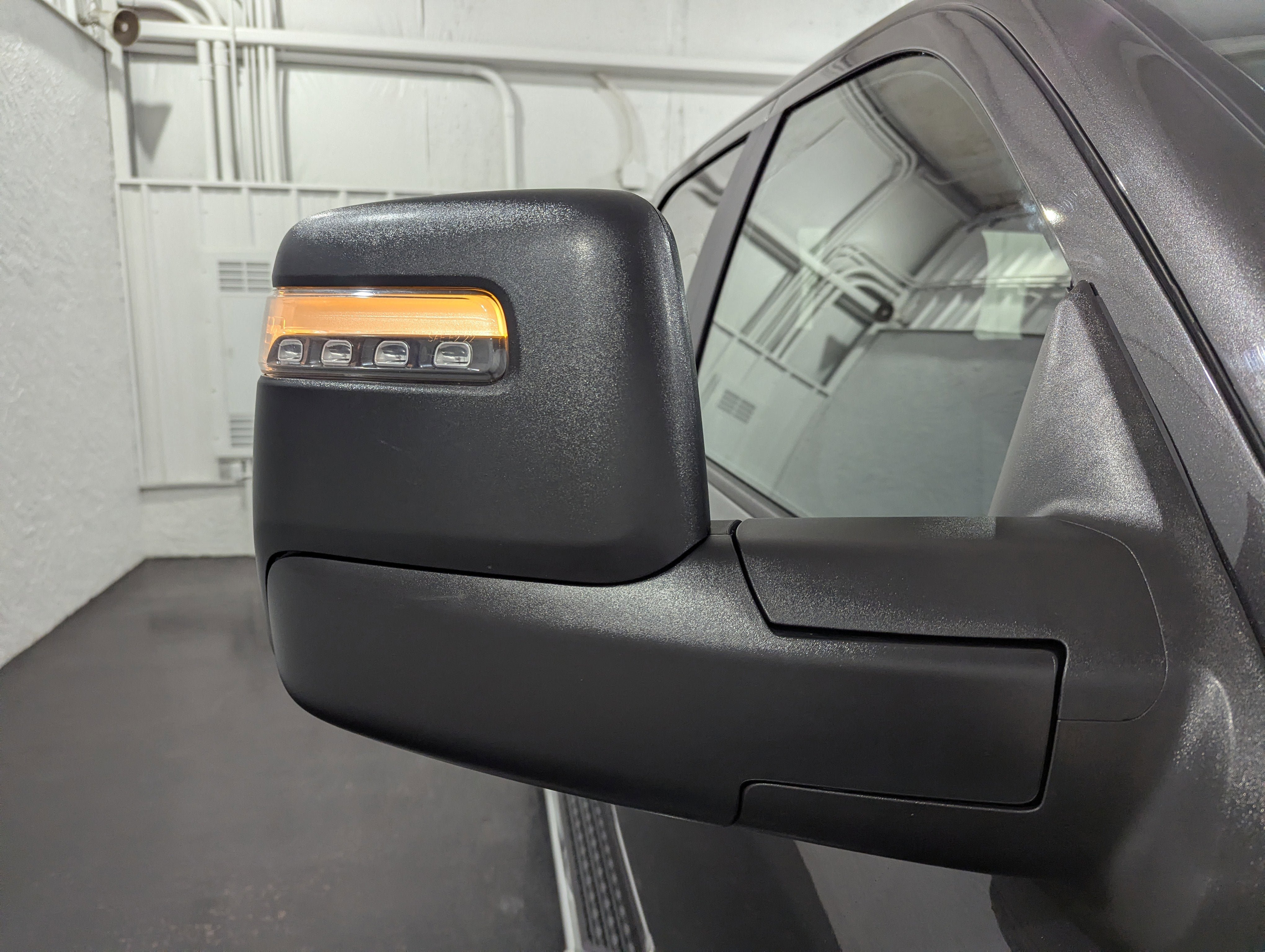 Used 2024 RAM 3500 Big Horn image 9