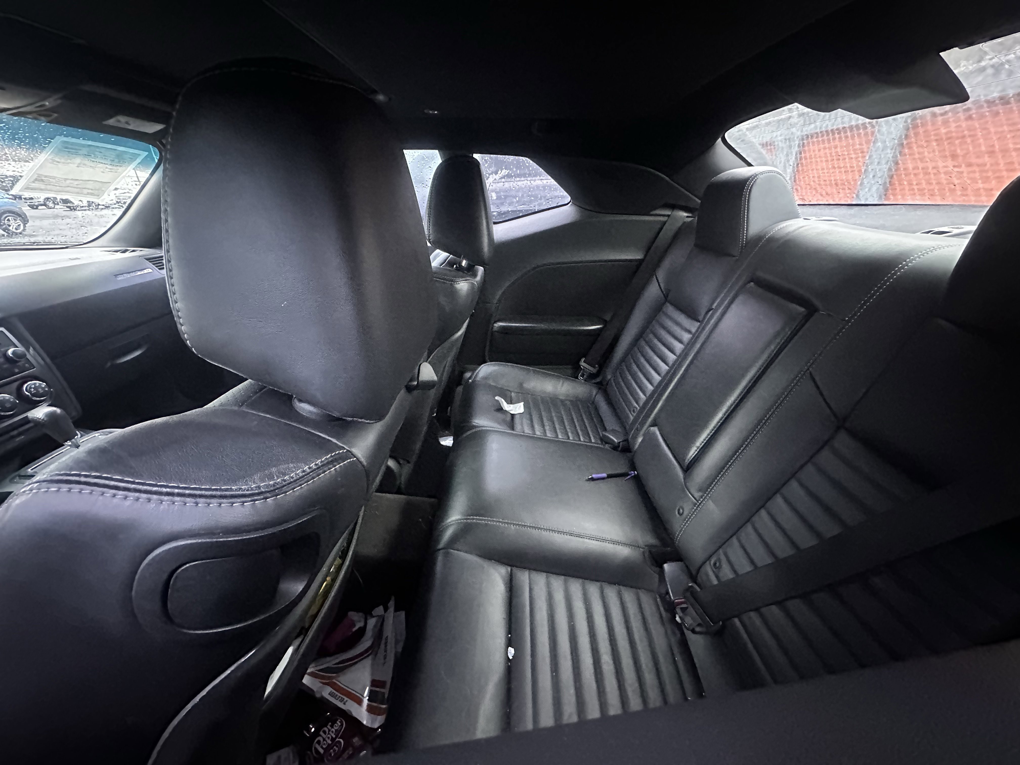 Used 2011 Dodge Challenger SE image 11