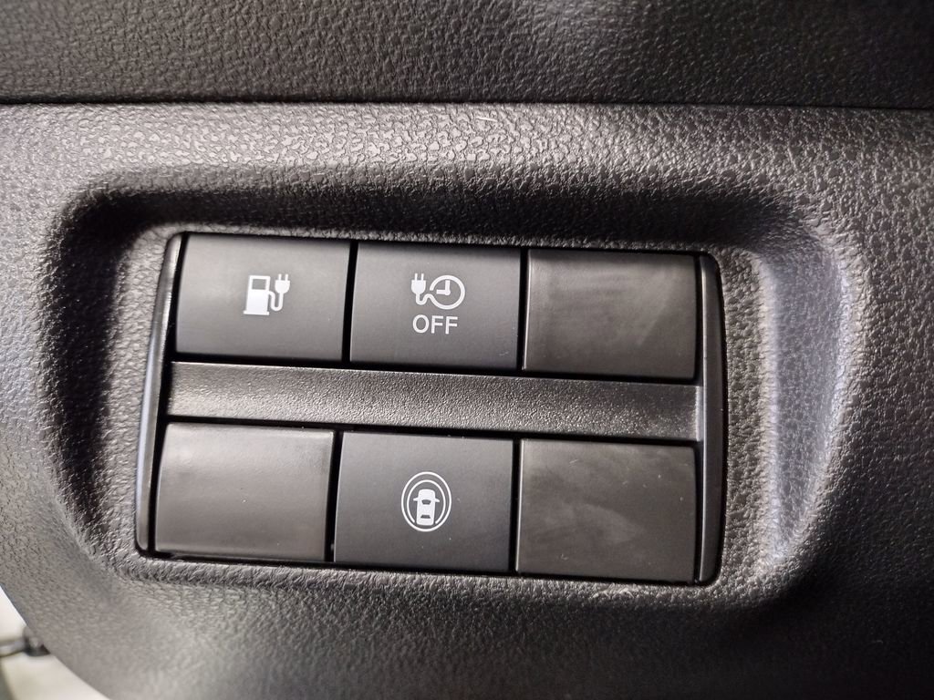 Used 2023 Nissan Leaf S image 22