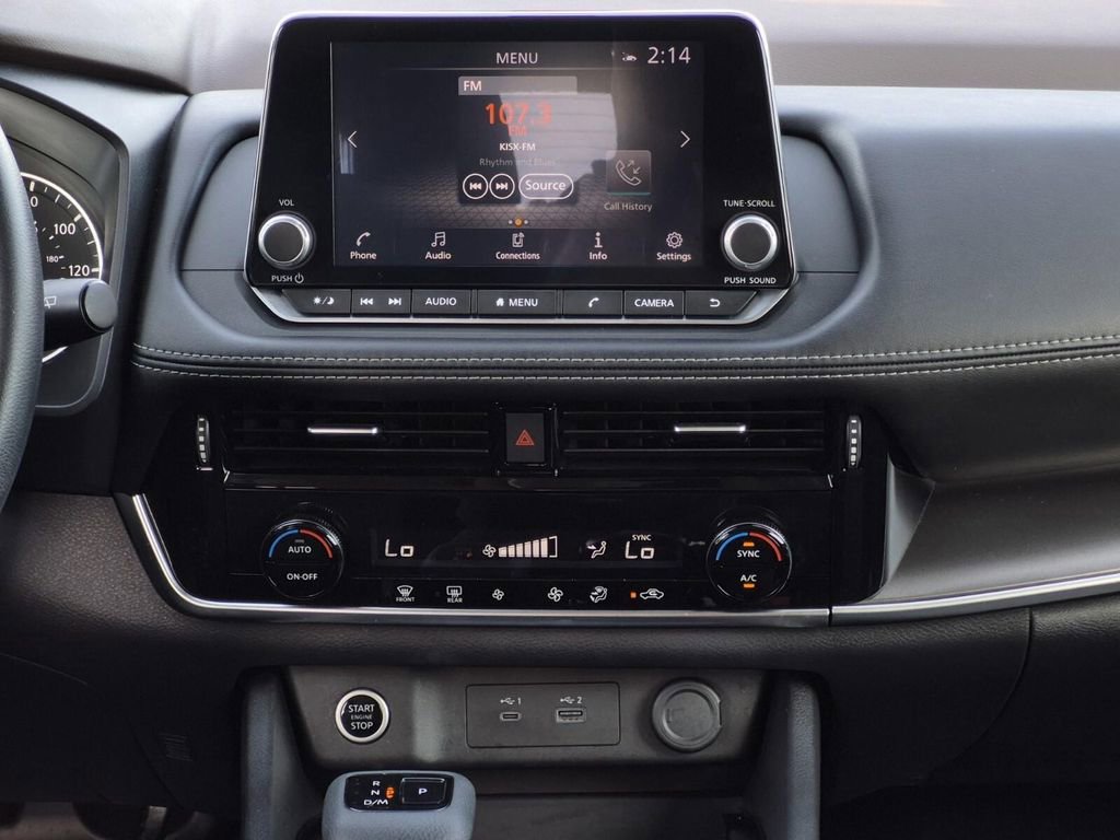 Used 2022 Nissan Rogue SV image 36