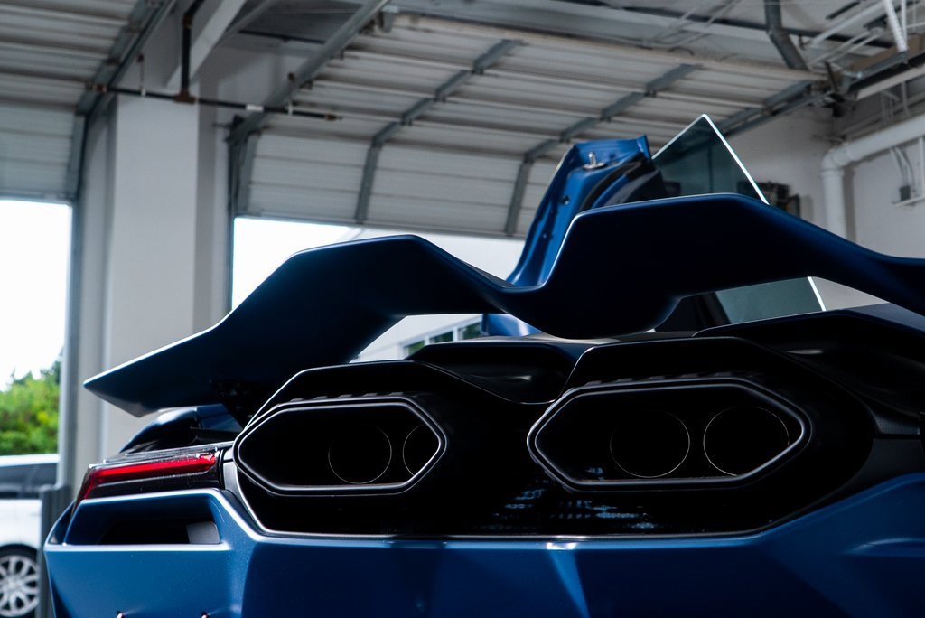 Used 2024 Lamborghini Revuelto image 29