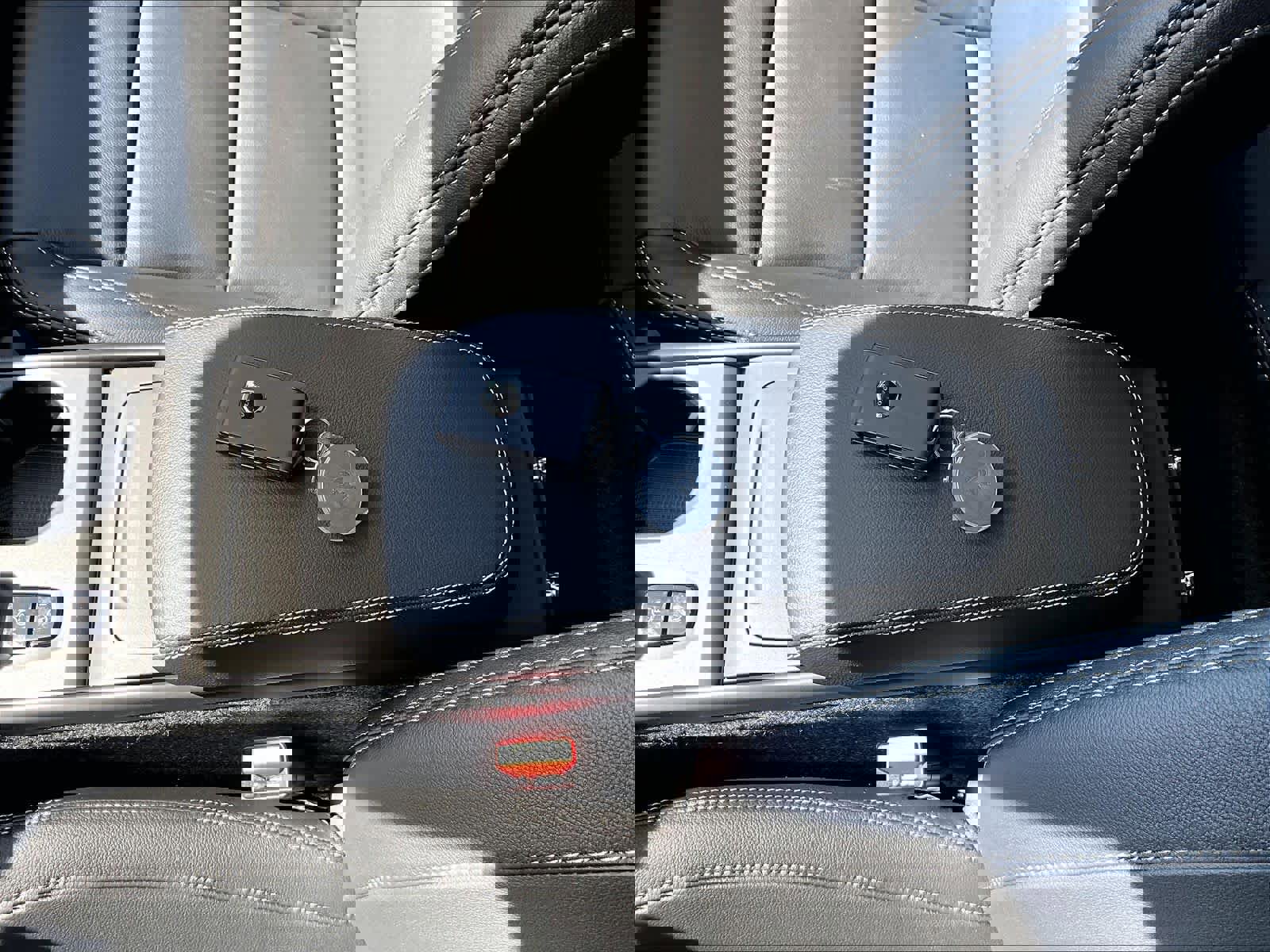 New 2026 Volvo XC40 B5 Core w/ Climate Package image 34