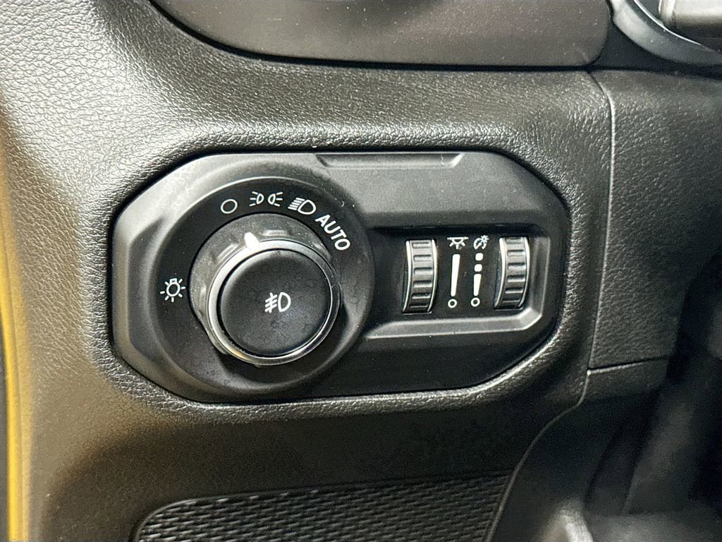 Used 2020 Jeep Wrangler Unlimited Sport image 6