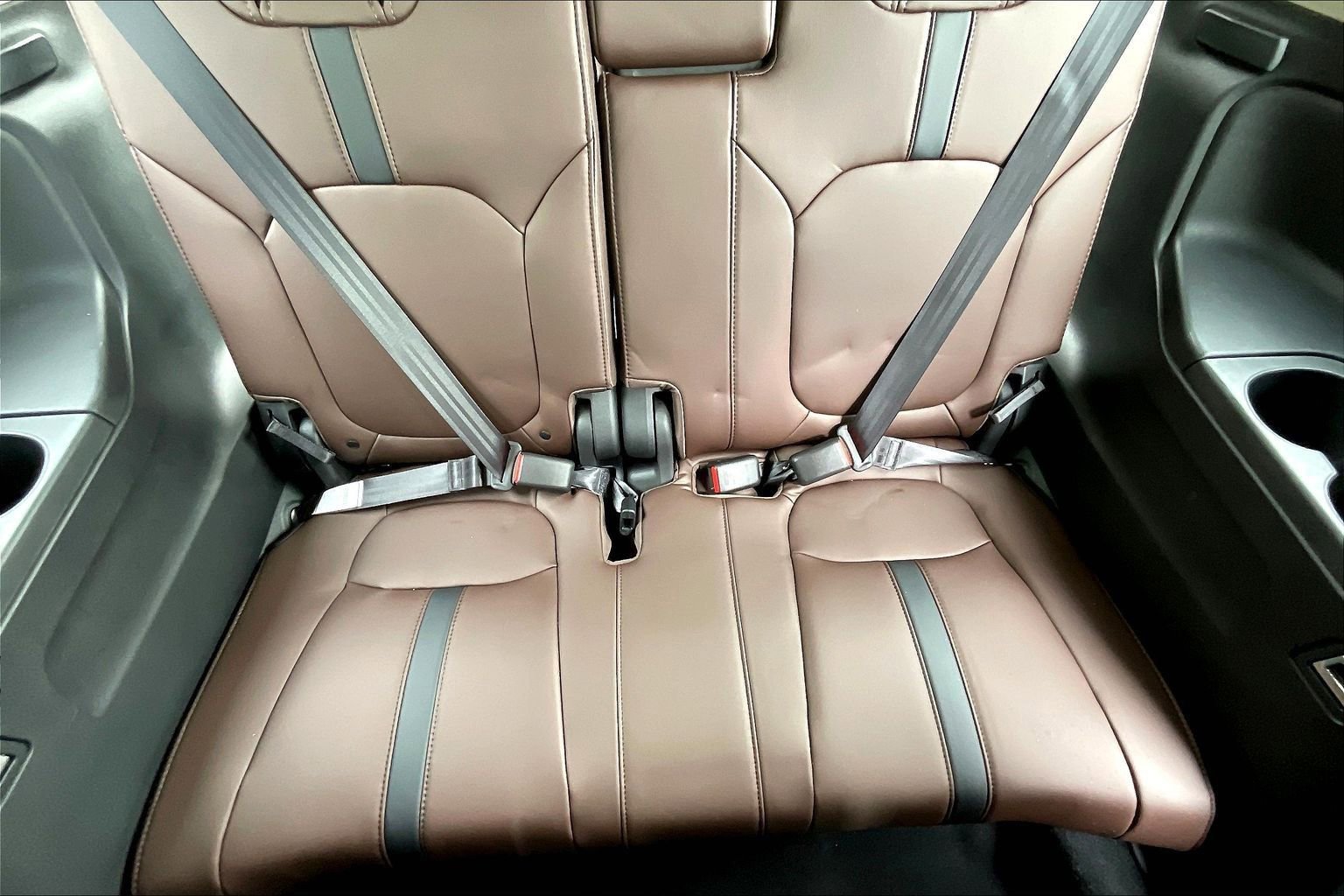 Used 2025 Honda Pilot Elite image 26