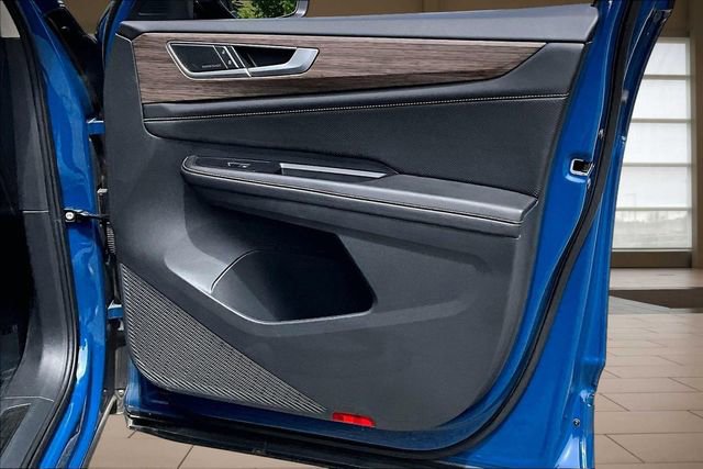 Used 2025 Volkswagen Atlas SEL Premium R-Line AWD/4WD image 24