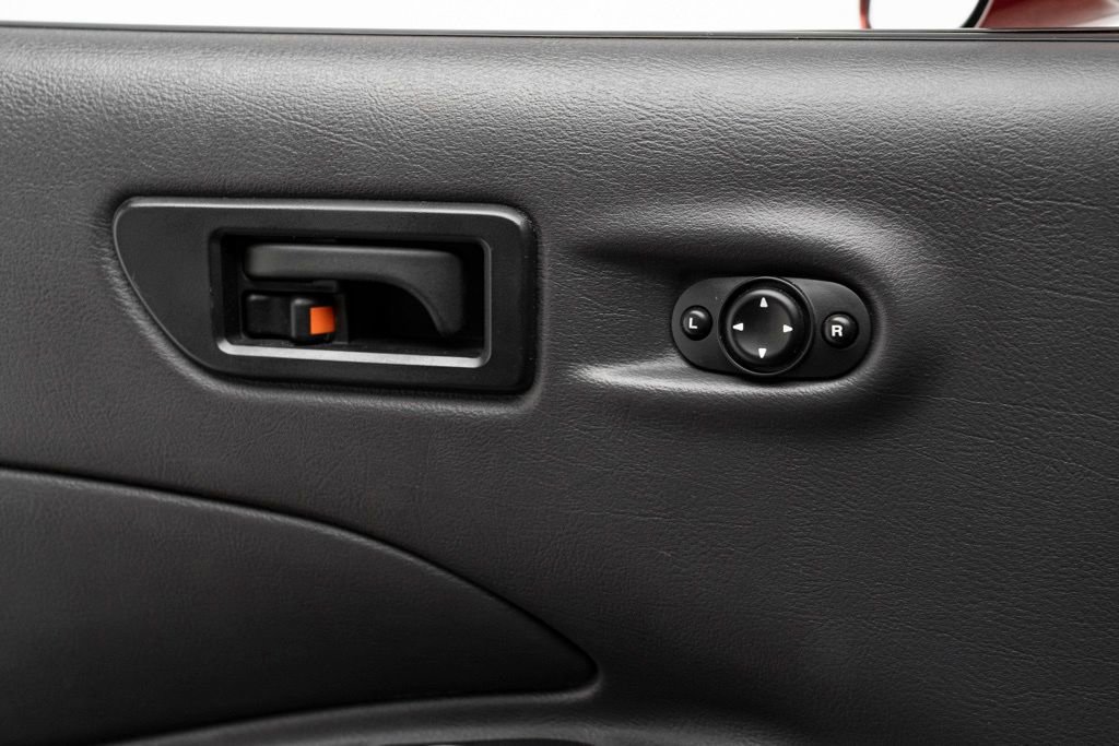 Used 2002 Chrysler Prowler image 18