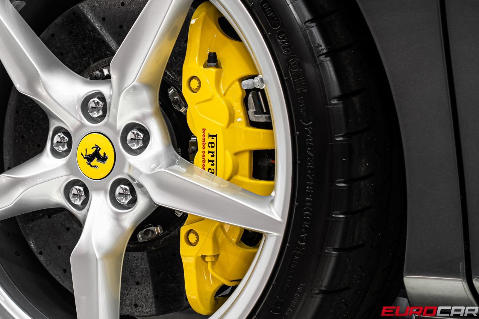 Used 2018 Ferrari 488 GTB RWD image 26