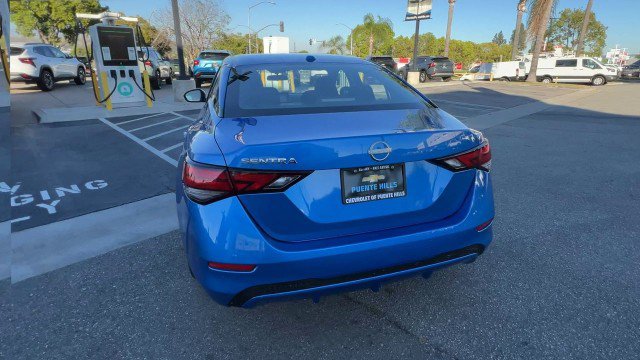 Used 2025 Nissan Sentra SV image 7