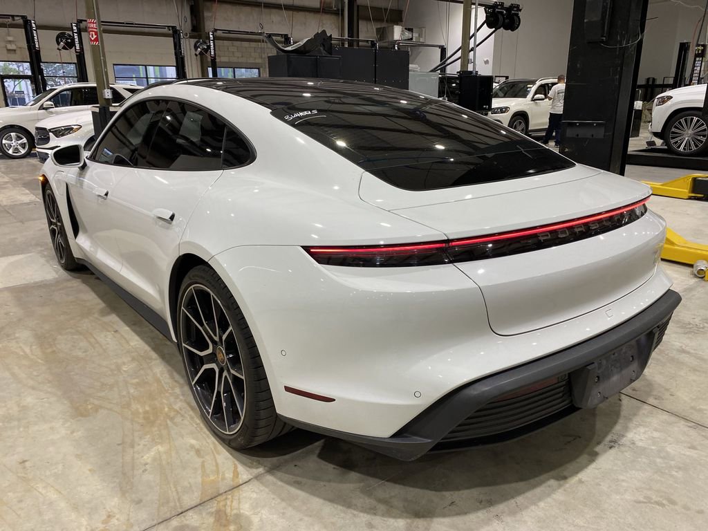 Used 2022 Porsche Macan GTS AWD/4WD image 11