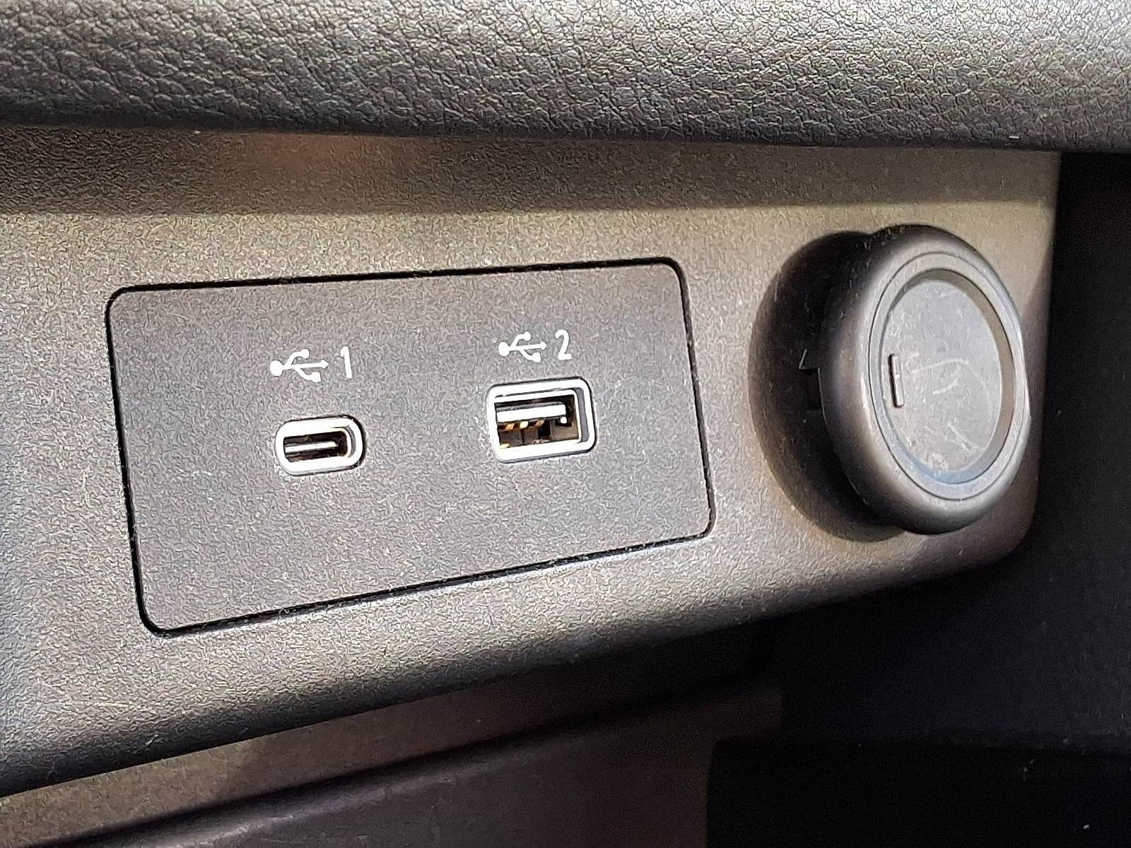 Used 2022 Nissan Rogue SV image 24