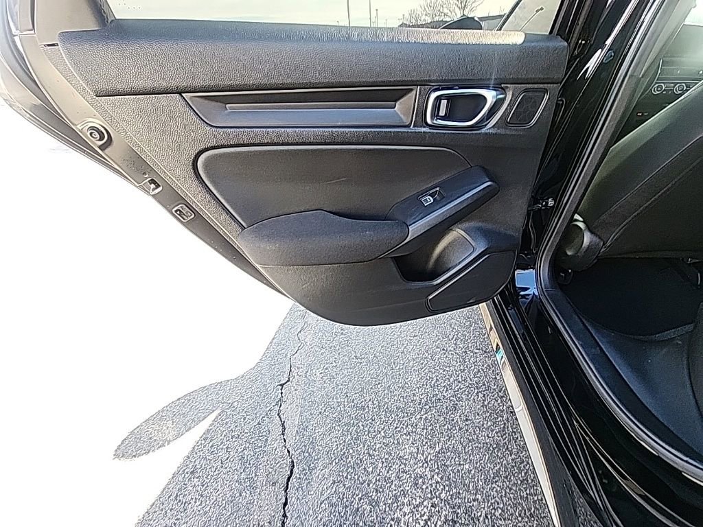 Used 2025 Honda Civic Sport image 24