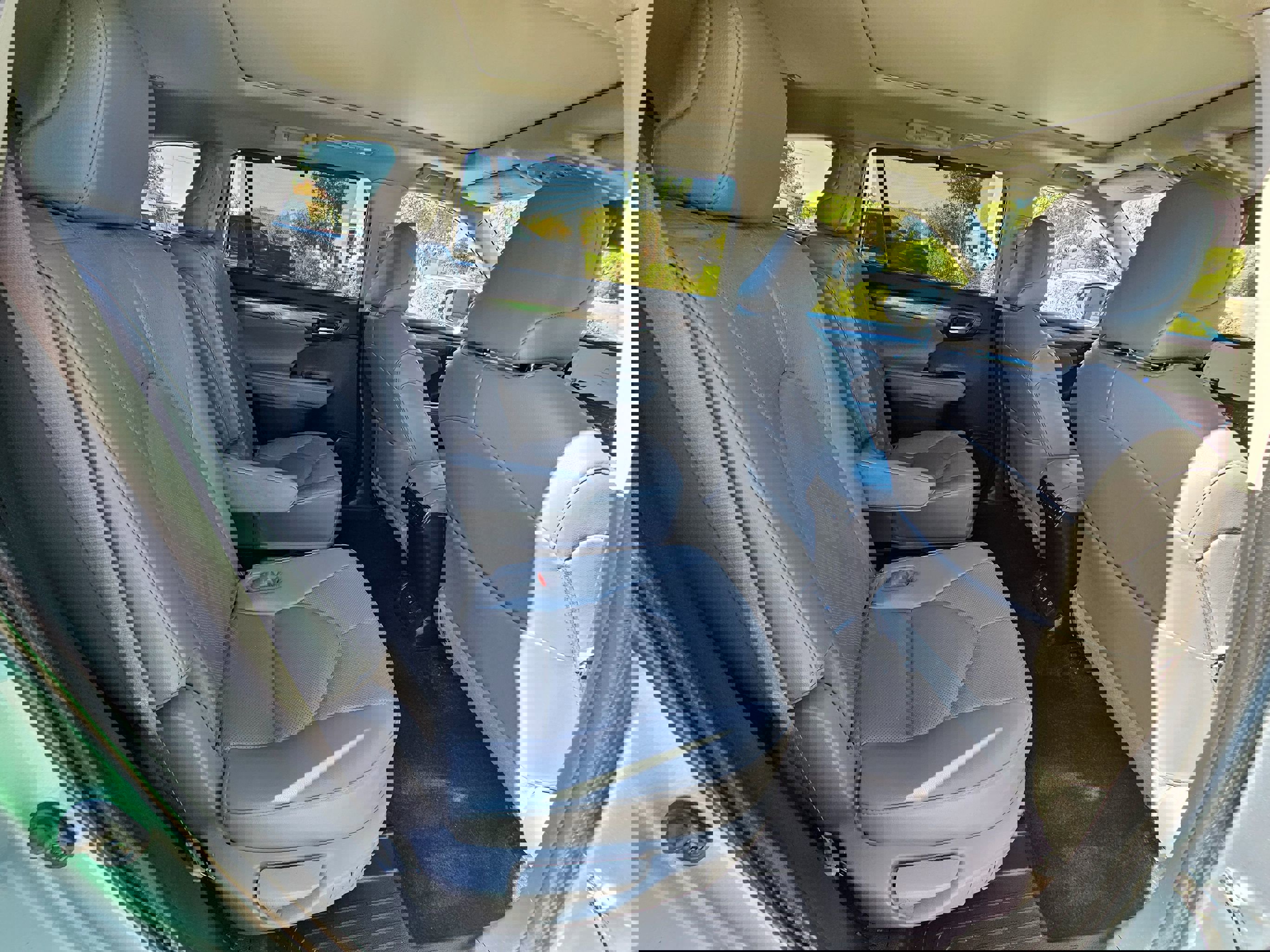 Used 2023 Toyota Highlander Platinum image 26