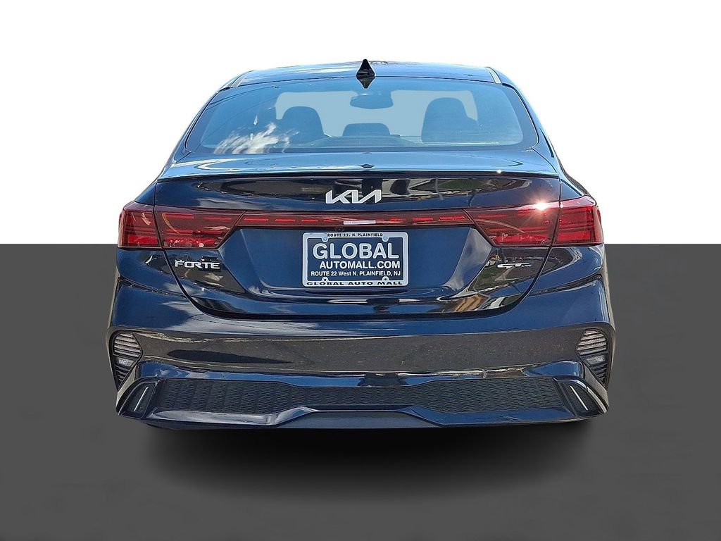Used 2023 Kia Forte GT-Line image 6