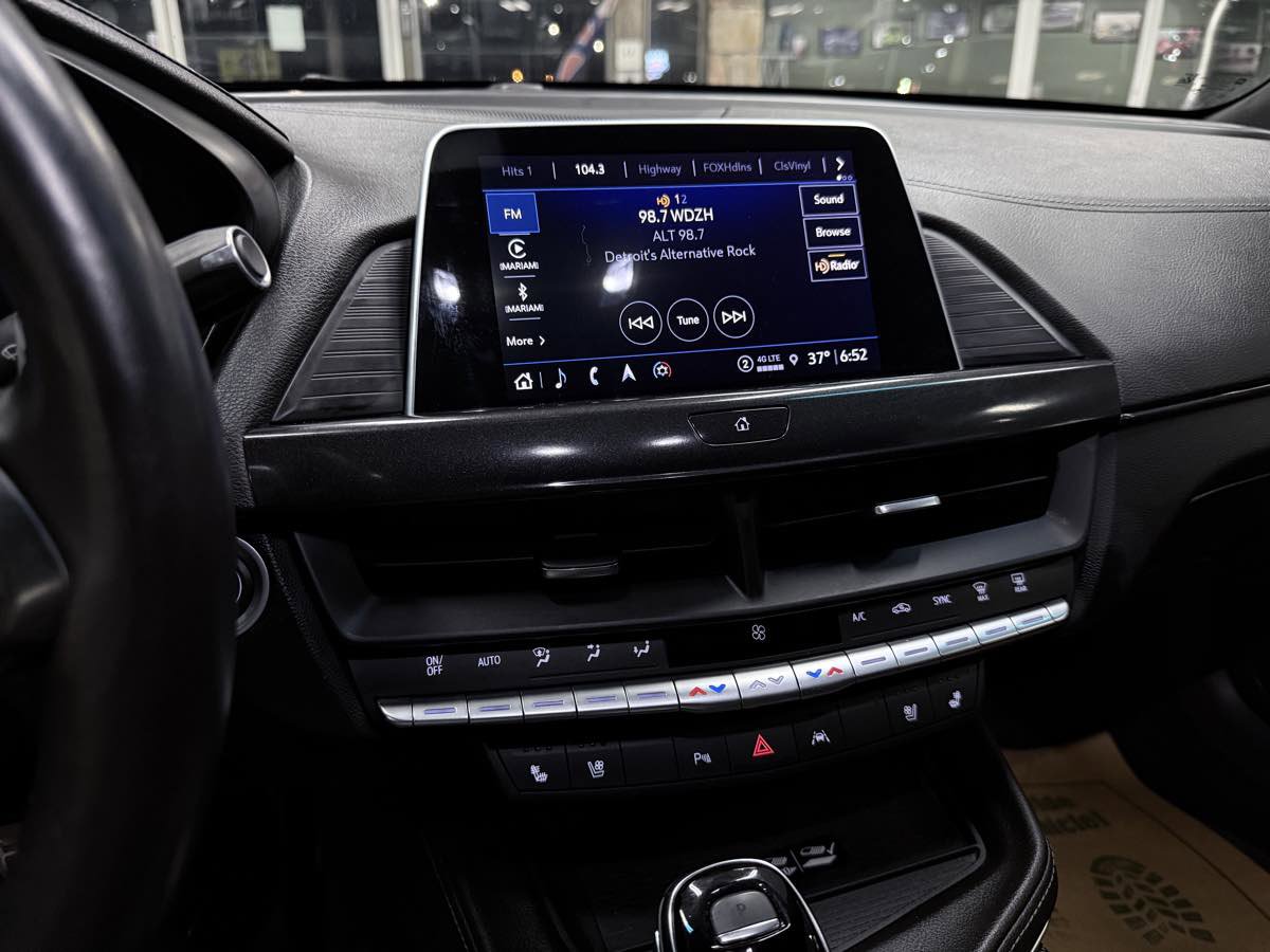 Used 2022 Cadillac CT4 V w/ Navigation Package image 53