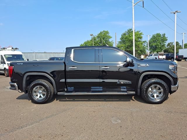Used 2024 GMC Sierra 1500 SLT w/ SLT Premium Plus Package AWD/4WD image 7