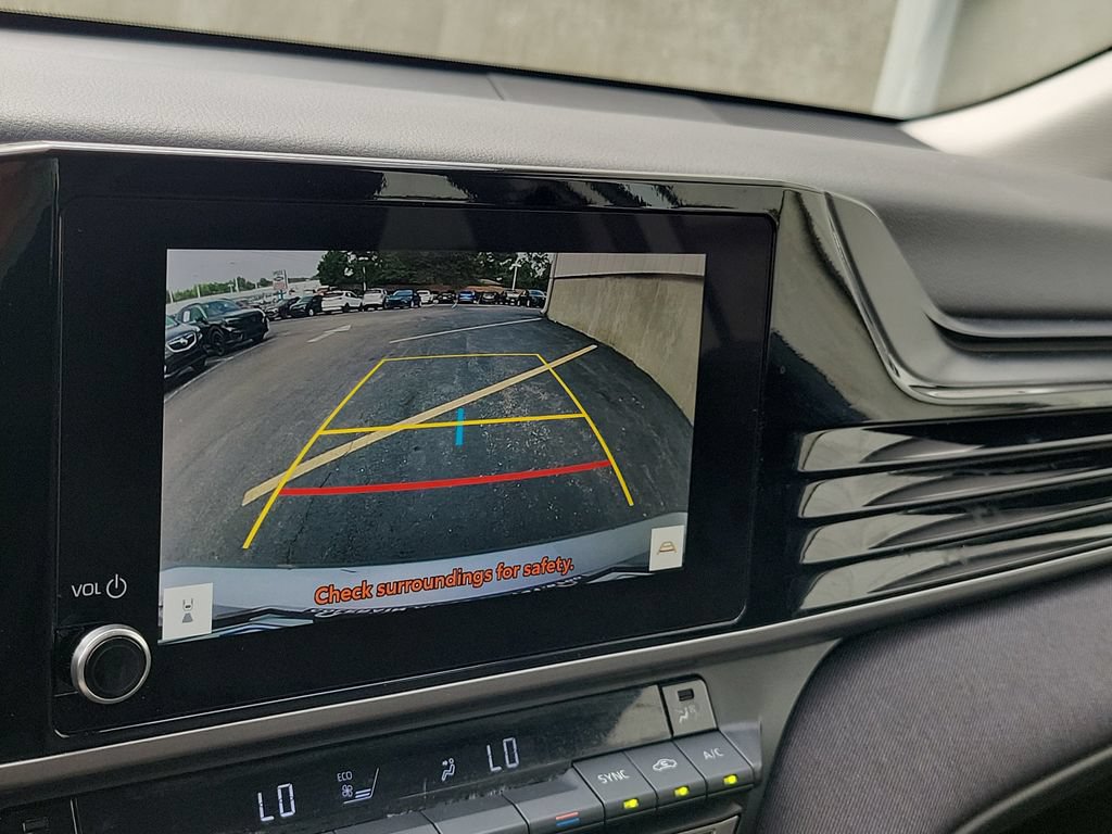Used 2025 Toyota Camry LE FWD image 34