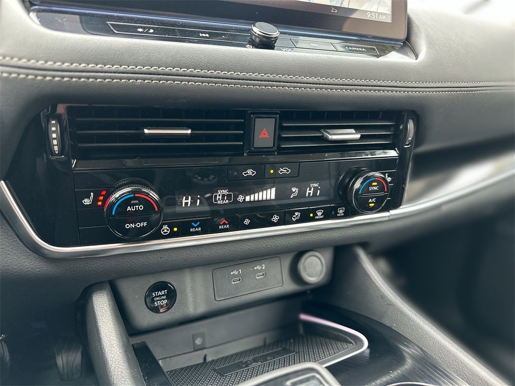 Used 2024 Nissan Rogue SL w/ SL Premium Package image 18