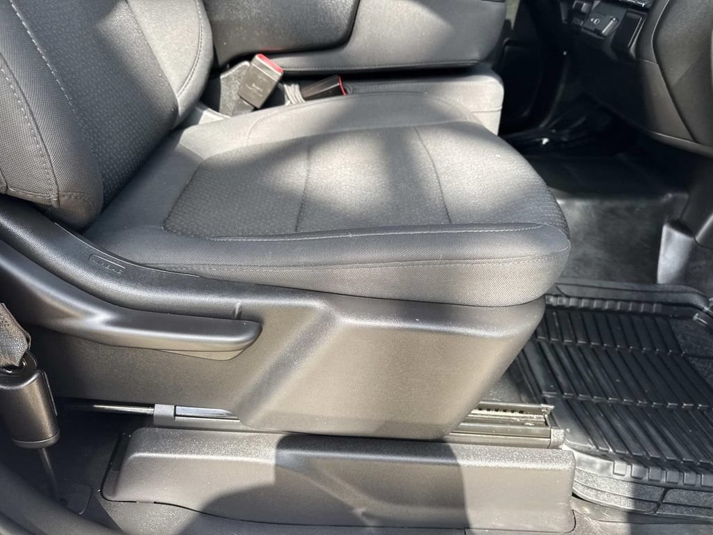 Used 2022 GMC Sierra 2500 Pro w/ Convenience Package RWD image 14