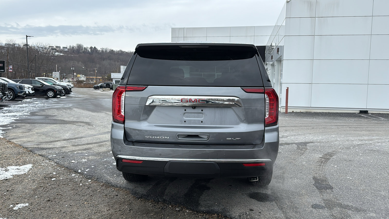 Certified 2022 GMC Yukon SLT w/ SLT Premium Package image 5
