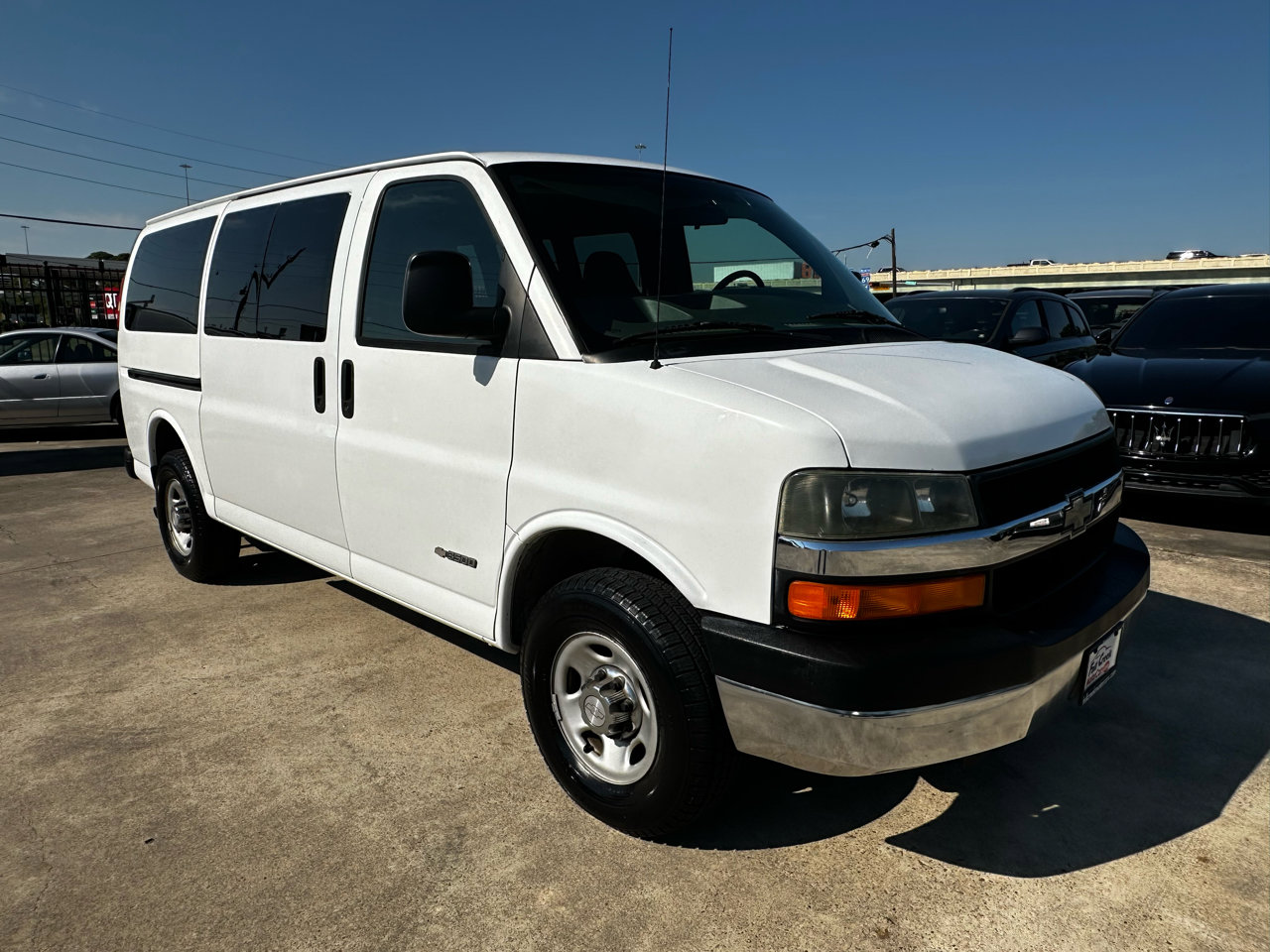 Used 2006 Chevrolet Express 3500 Passenger w/ LT Preferred Equipment Group image 7