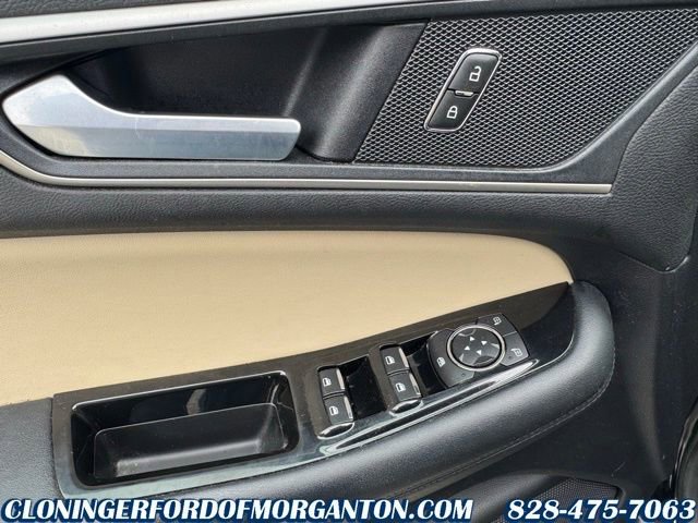 Used 2020 Ford Edge SEL w/ Convenience Package image 26