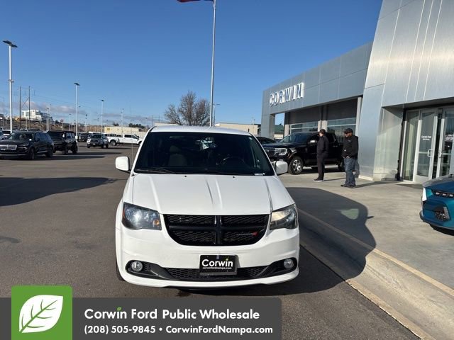 Used 2018 Dodge Grand Caravan SE image 1