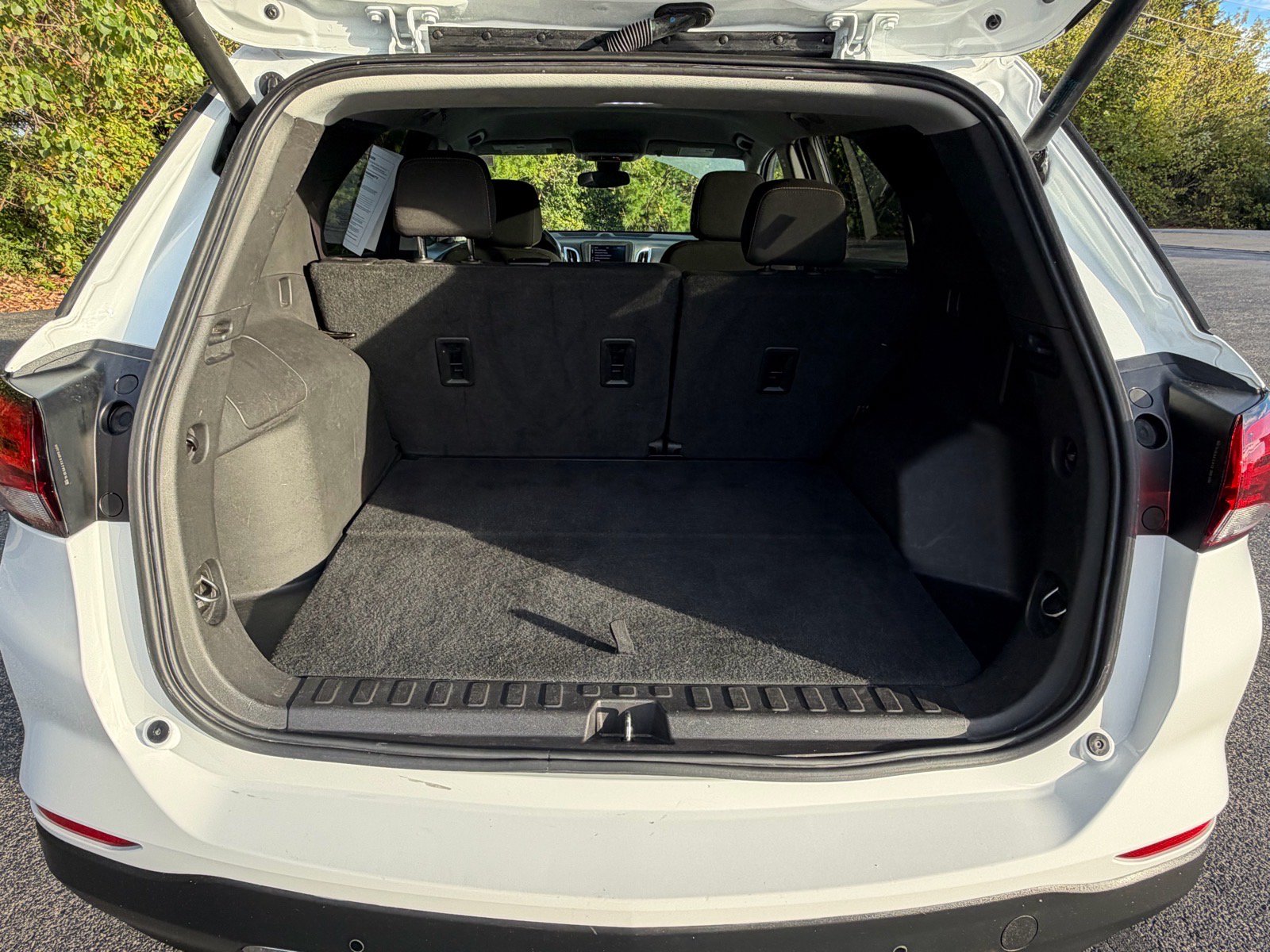 Used 2024 Chevrolet Equinox LT AWD/4WD image 48