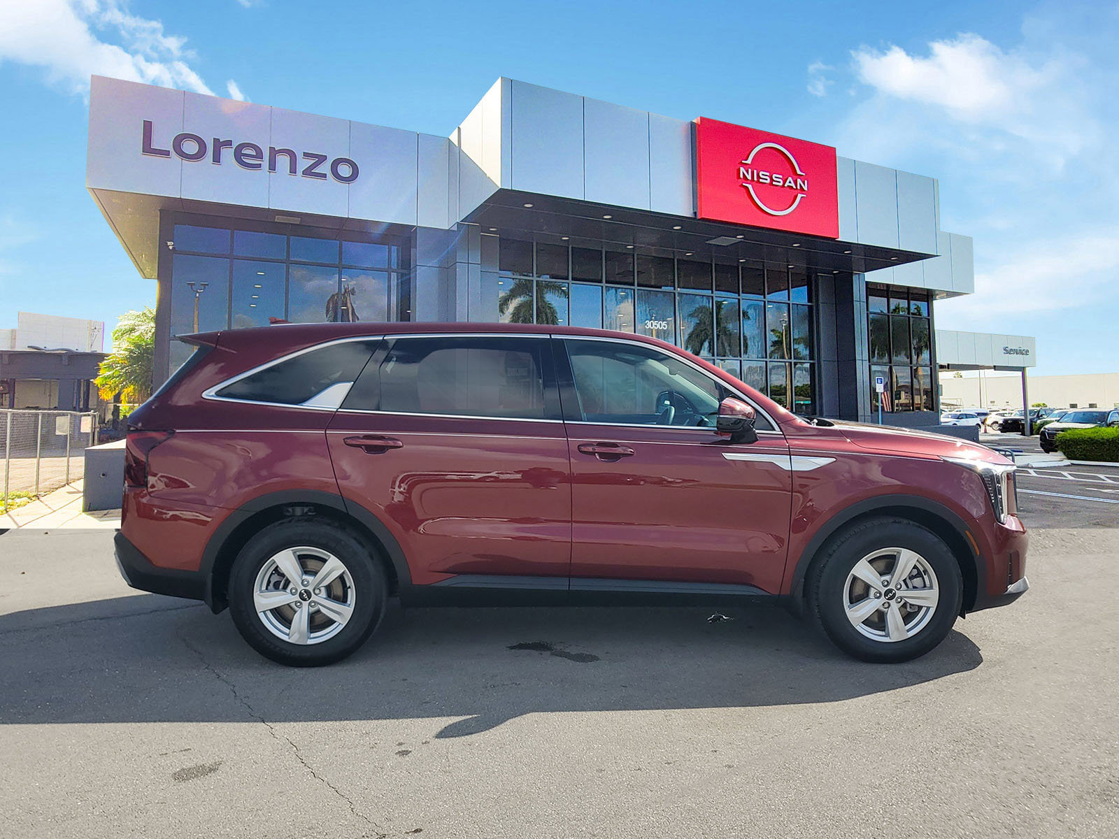 Used 2024 Kia Sorento LX image 4