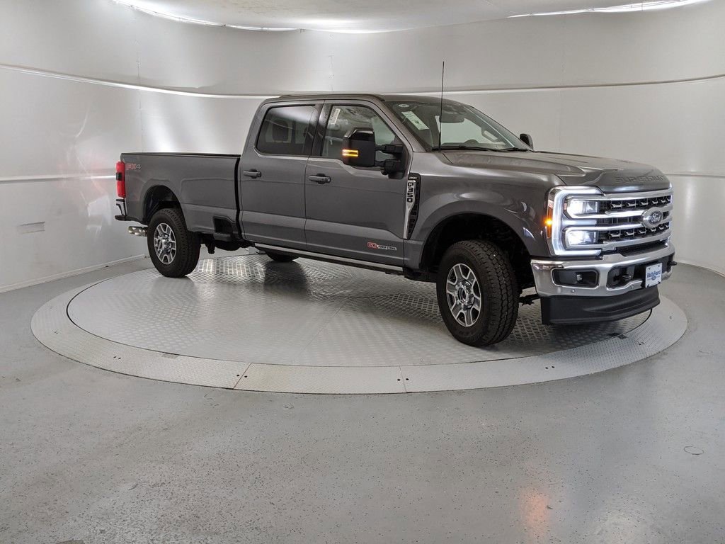 New 2025 Ford F350 Lariat w/ Lariat Ultimate Package