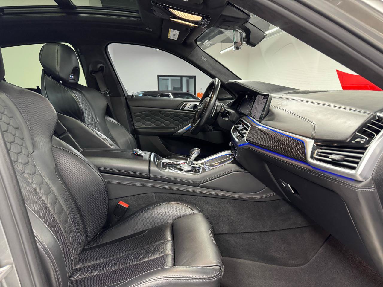 Used 2021 BMW X6 M w/ Executive Package AWD/4WD image 64