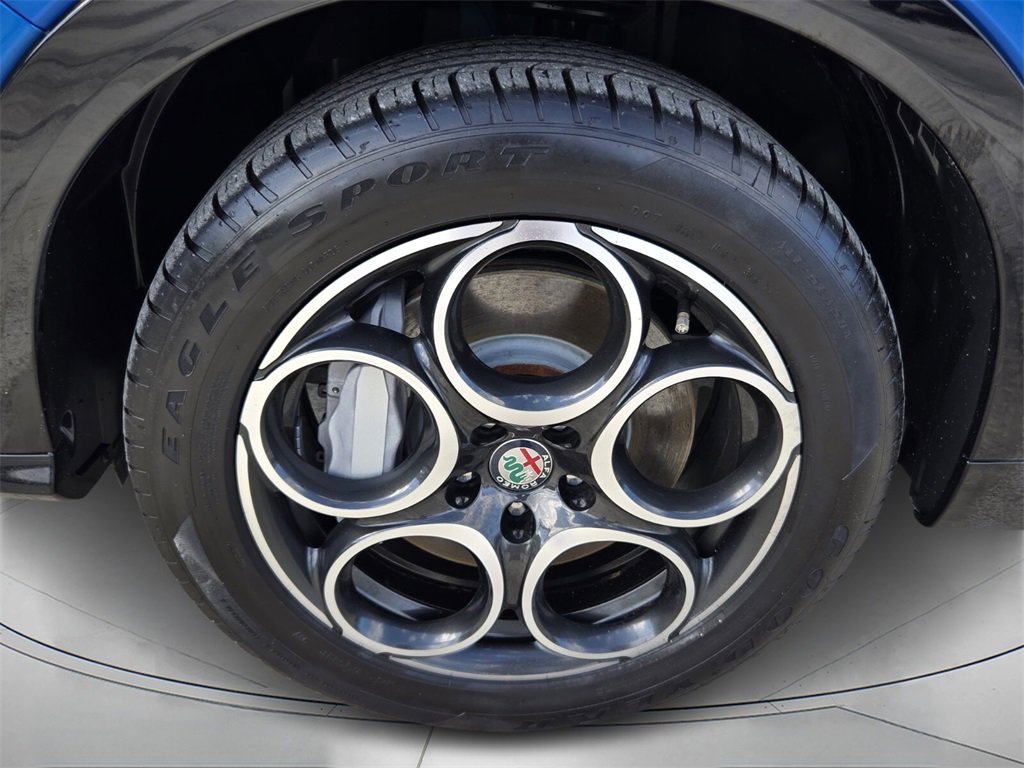 Used 2024 Alfa Romeo Tonale Ti w/ Active Assist Package image 9