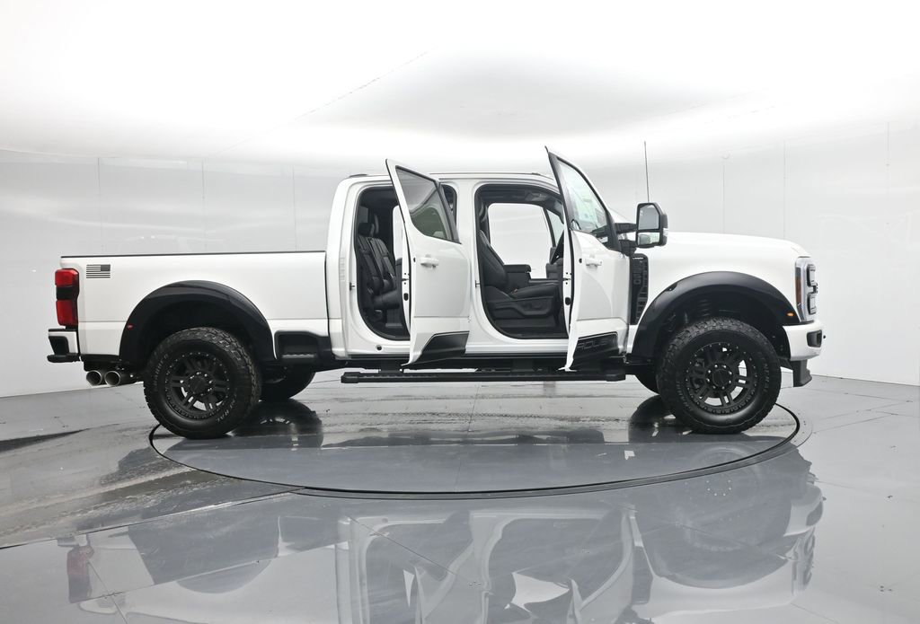 New 2026 Ford F250 Lariat w/ Black Appearance Package image 38