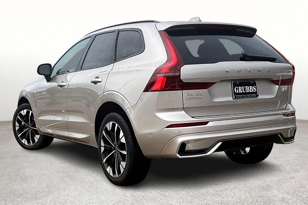 New 2026 Volvo XC60 B5 Plus w/ Protection Package Premier AWD/4WD image 6