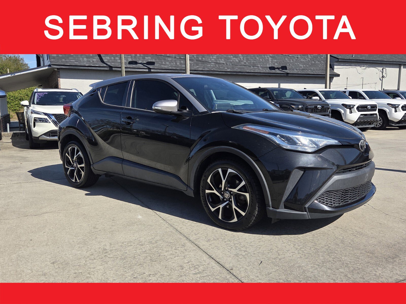 Used 2020 Toyota C-HR XLE image 1