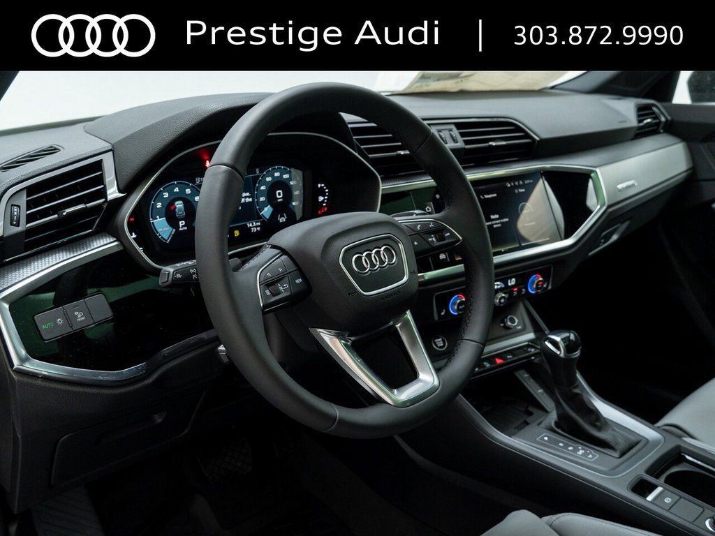 Used 2025 Audi Q3 2.0T Premium w/ Convenience Package image 5