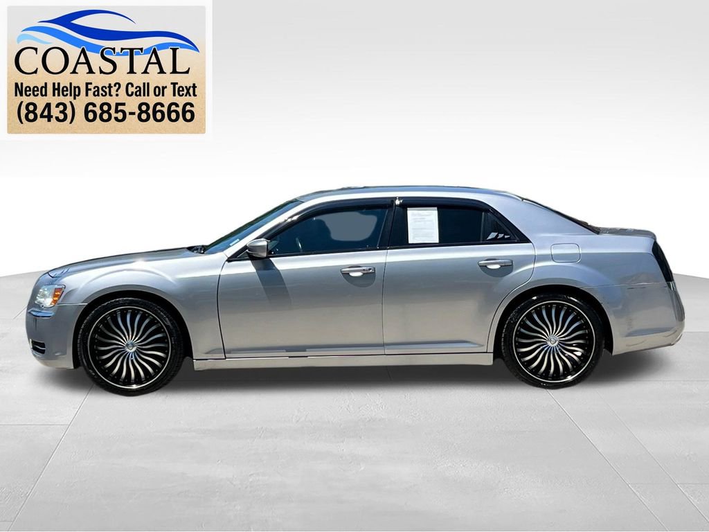 Used 2014 Chrysler 300 S RWD image 15