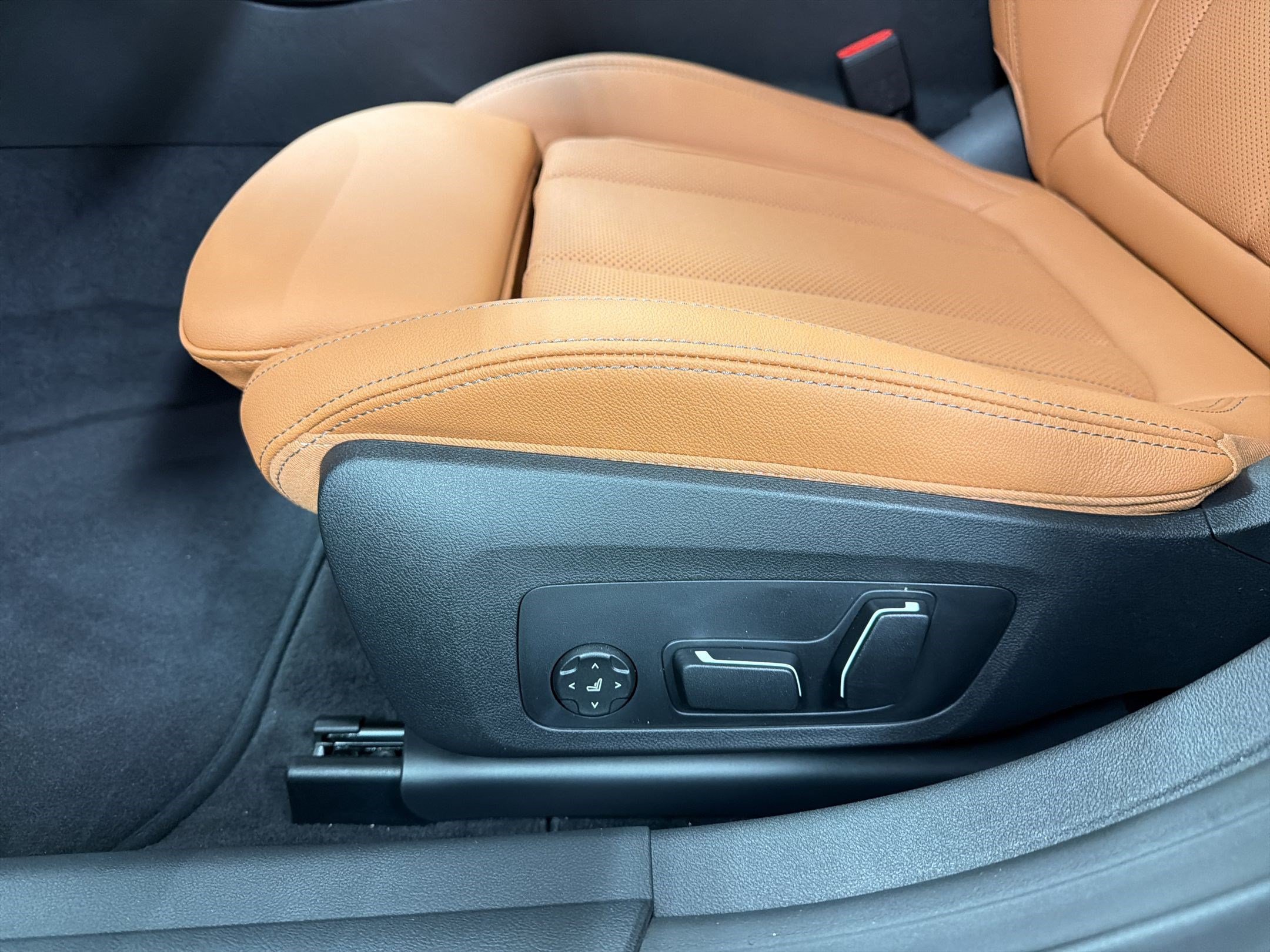 New 2026 BMW i4 eDrive40 w/ M Sport Package RWD image 13